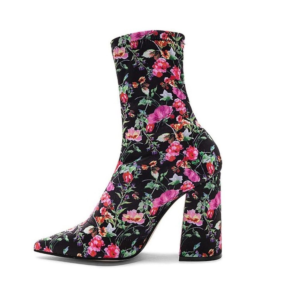 *SOLD*Steve Madden Lombard Pointy Toe Sock Bootie - Picture 3 of 11